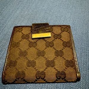 Tri Fold Gucci Wallet